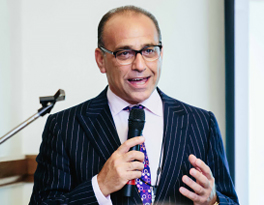  Theo Paphitis 