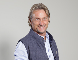  Carl Fogarty MBE